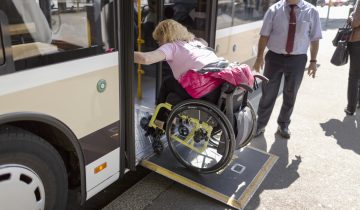 «Les bus peu accessibles»