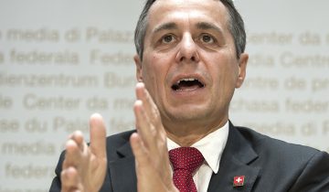 La Suisse sursoit à la signature du Pacte sur les migrations